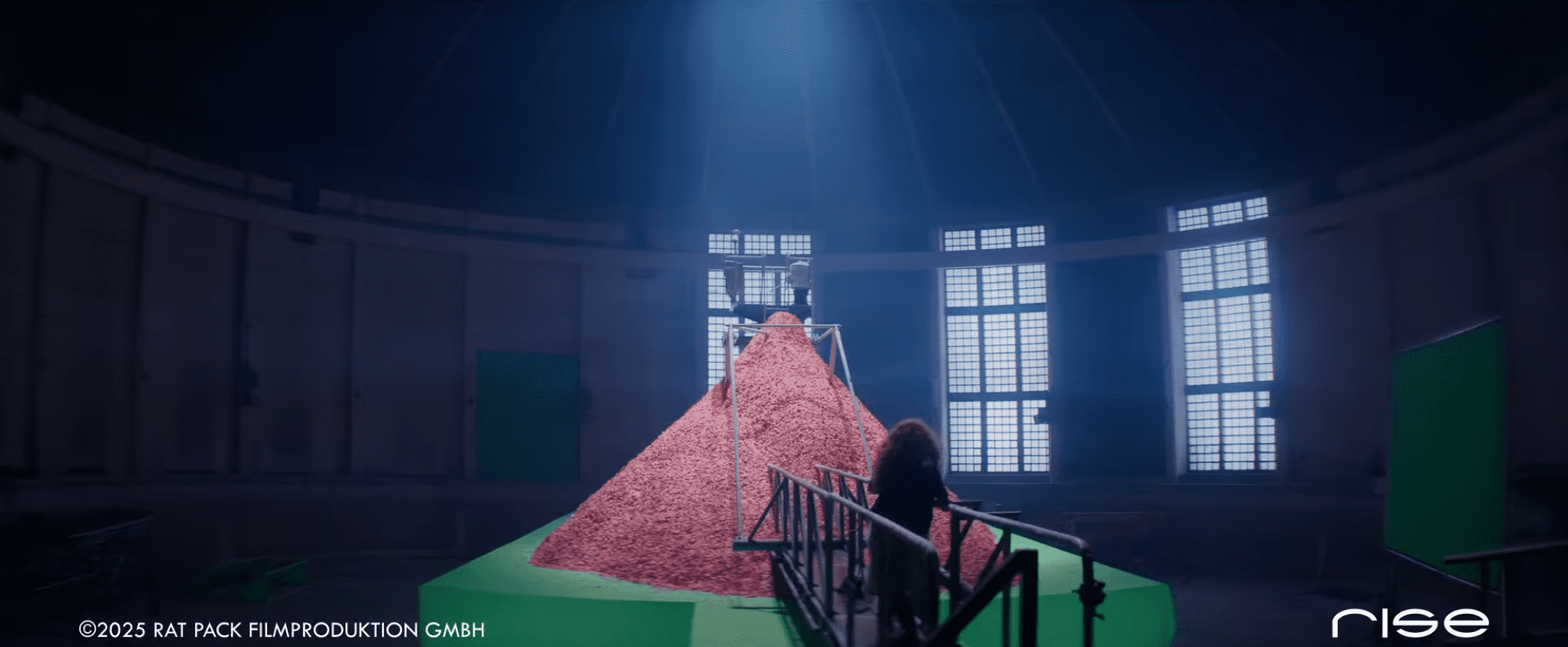 rise visual effects studios rise reel momo uck4h9fws2a 2002x1126 0m41s digital production