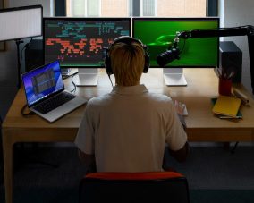 Apple Bundles Its Ageing Pro Apps in Subscription